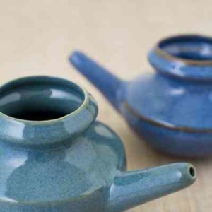ceramic neti pot with Himalayan salt